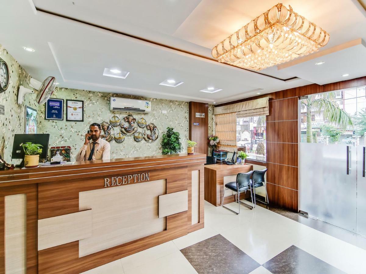 Capital O 32619 Hotel Sugar Palm Gwalior Exterior foto