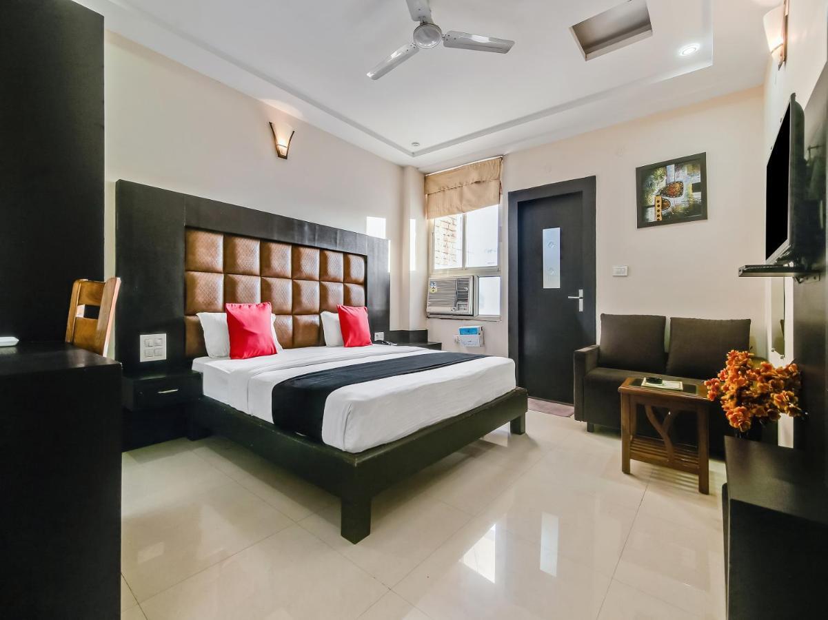 Capital O 32619 Hotel Sugar Palm Gwalior Exterior foto